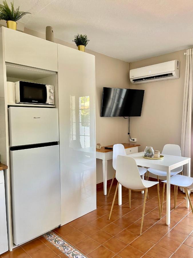 Bonito Apartamento Con Terraza, Jardin Y Piscina Cala'N Bosch  Exterior photo